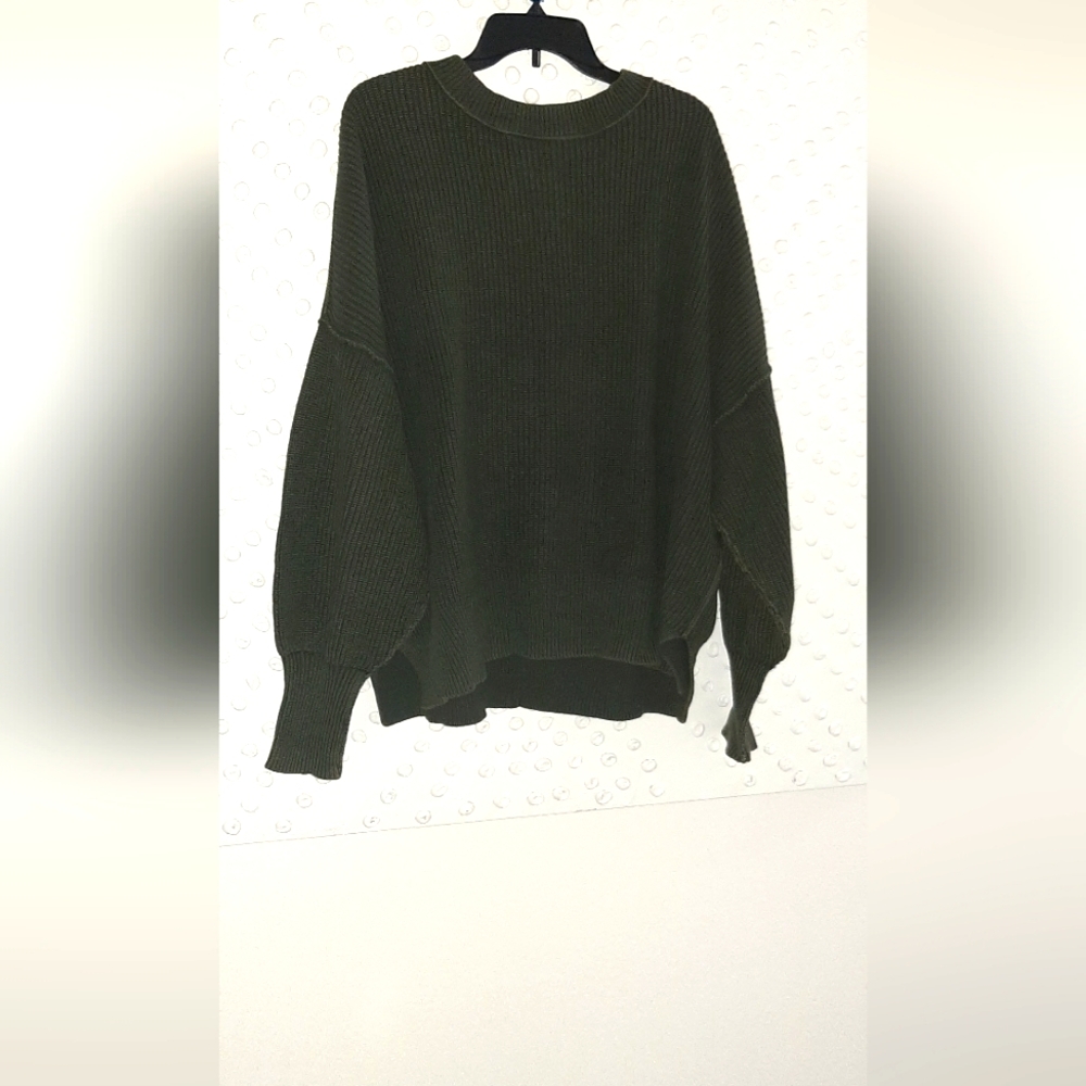 Aerie Olive Green Crew Neck Sweater